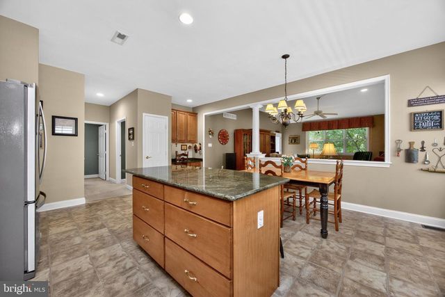 4372 SWEETBRIAR DR, Collegeville, PA 19426