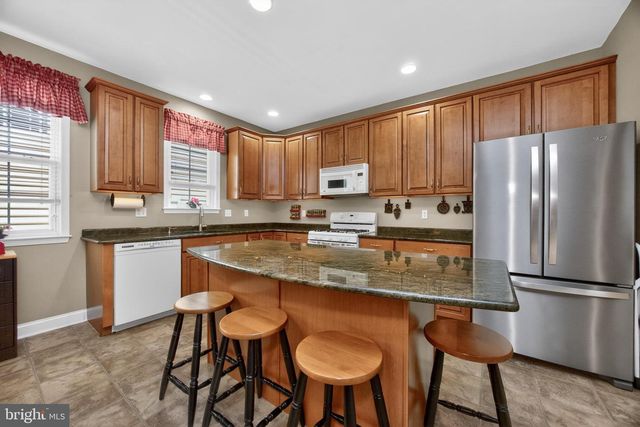 4372 SWEETBRIAR DR, Collegeville, PA 19426