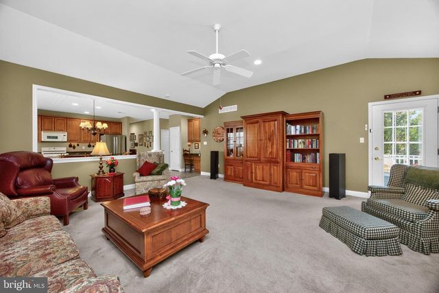 4372 SWEETBRIAR DR, Collegeville, PA 19426