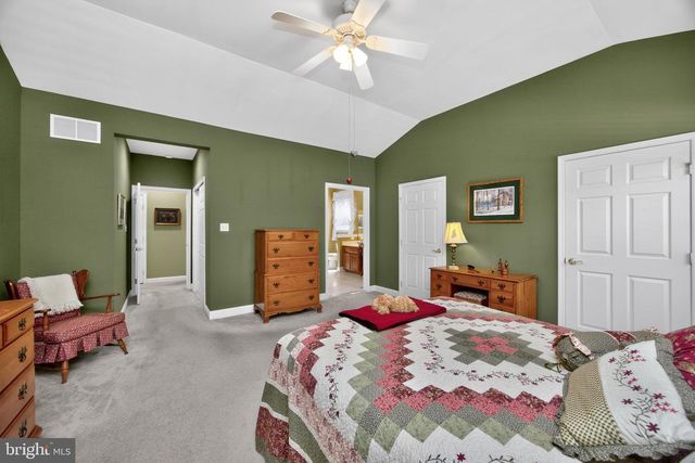 4372 SWEETBRIAR DR, Collegeville, PA 19426