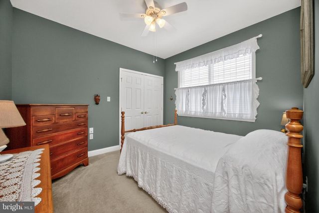 4372 SWEETBRIAR DR, Collegeville, PA 19426