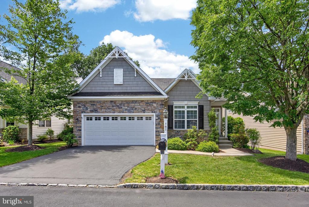 4372 SWEETBRIAR DR, Collegeville, PA 19426