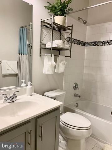 118 VANGUARD LN, Annapolis, MD 21401