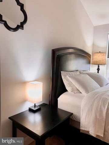 118 VANGUARD LN, Annapolis, MD 21401