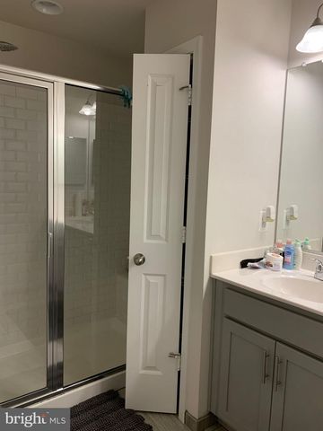 118 VANGUARD LN, Annapolis, MD 21401