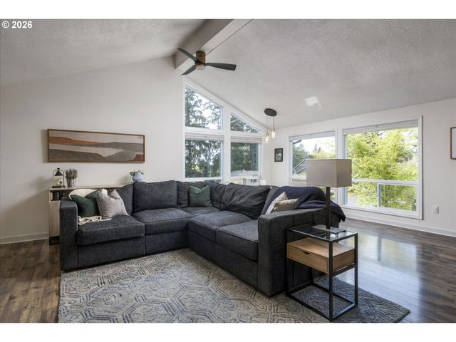 2800 Ne 153RD Cir, Vancouver, WA 98686