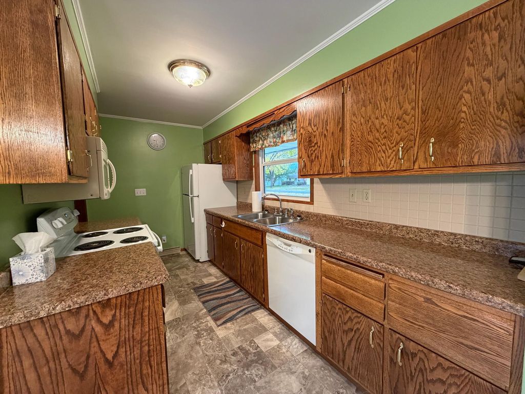 904 20th Street N, Moorhead, MN 56560 — photo 4