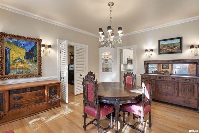 4129 7TH Avenue, Moline, IL 61265