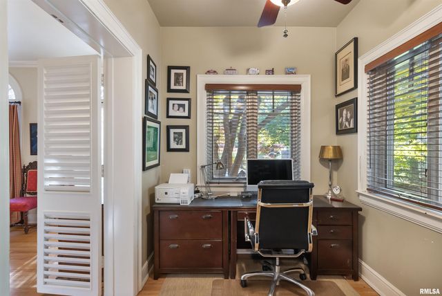 4129 7TH Avenue, Moline, IL 61265