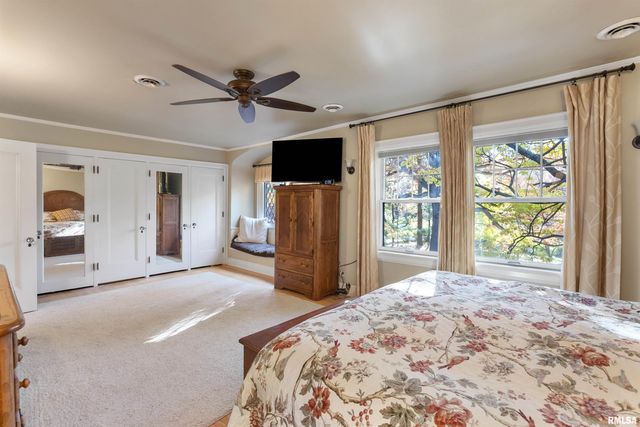 4129 7TH Avenue, Moline, IL 61265