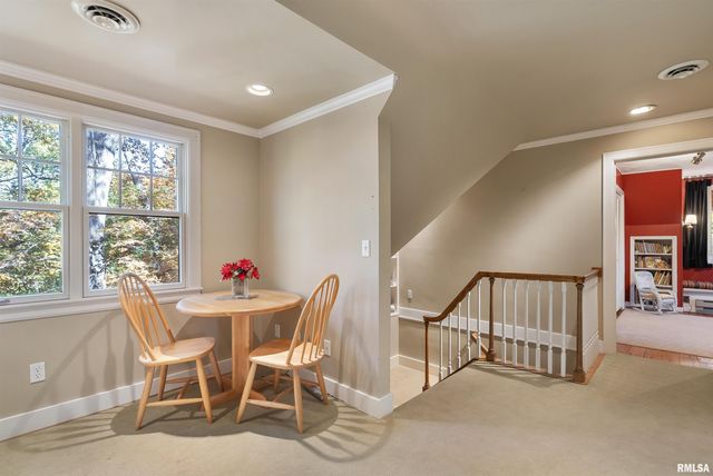 4129 7TH Avenue, Moline, IL 61265