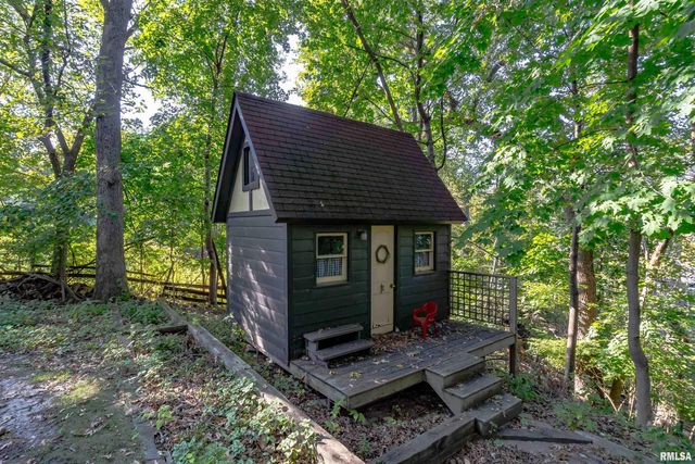 4129 7TH Avenue, Moline, IL 61265