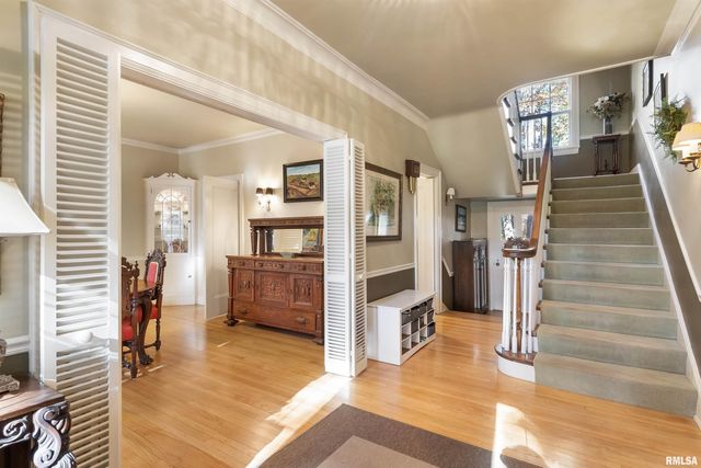 4129 7TH Avenue, Moline, IL 61265