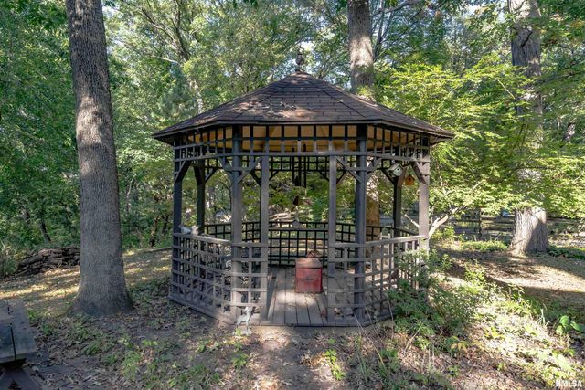 4129 7TH Avenue, Moline, IL 61265