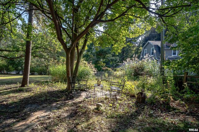 4129 7TH Avenue, Moline, IL 61265