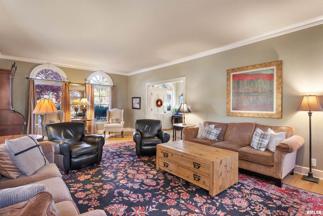 4129 7TH Avenue, Moline, IL 61265