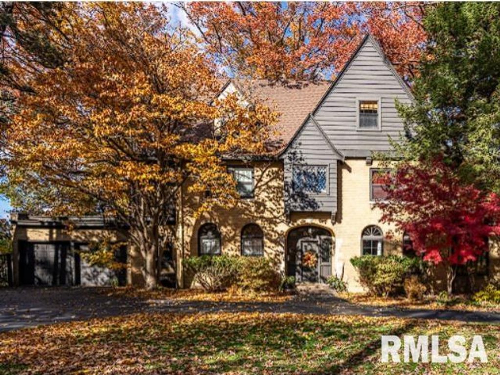 4129 7TH Avenue, Moline, IL 61265