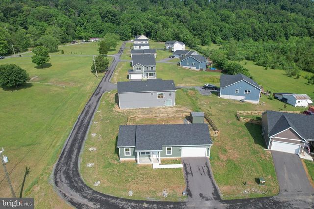 147 GREG DR, Berkeley Springs, WV 25411