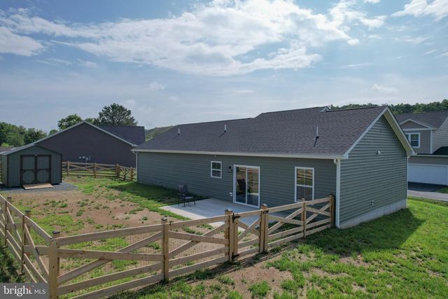 147 GREG DR, Berkeley Springs, WV 25411