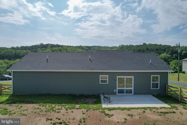 147 GREG DR, Berkeley Springs, WV 25411