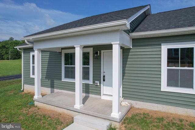 147 GREG DR, Berkeley Springs, WV 25411