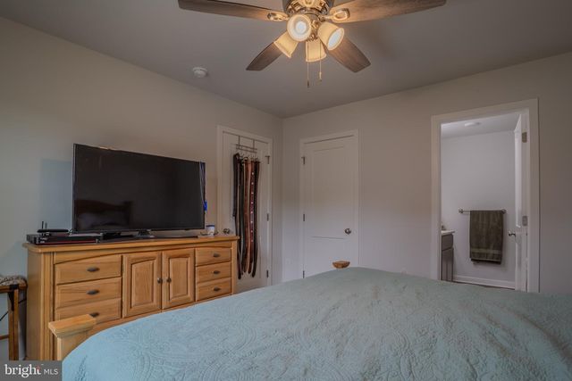 147 GREG DR, Berkeley Springs, WV 25411