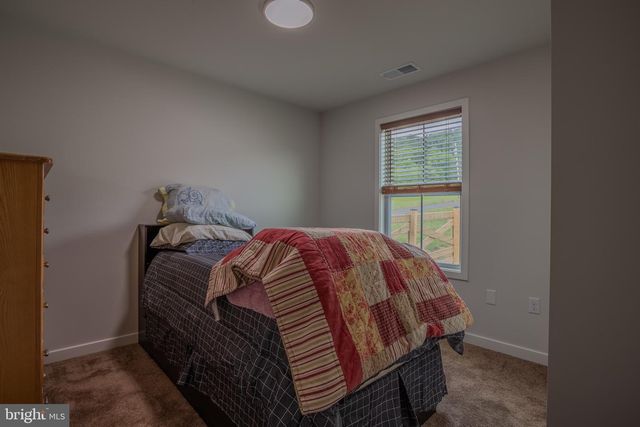 147 GREG DR, Berkeley Springs, WV 25411