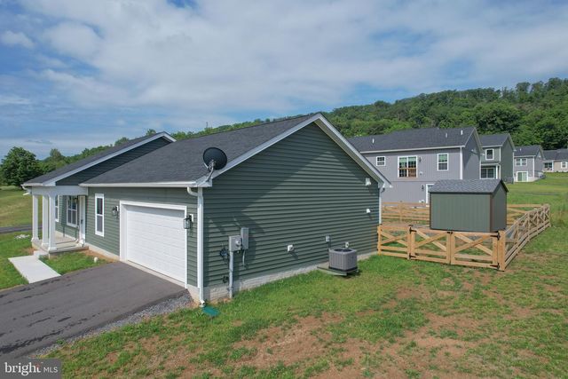 147 GREG DR, Berkeley Springs, WV 25411