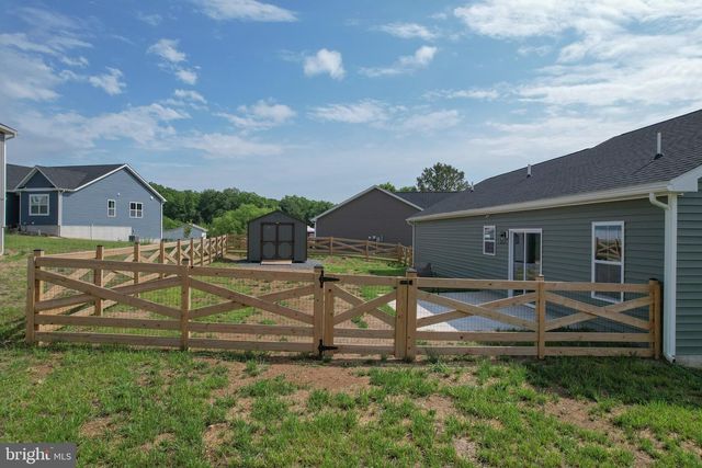 147 GREG DR, Berkeley Springs, WV 25411