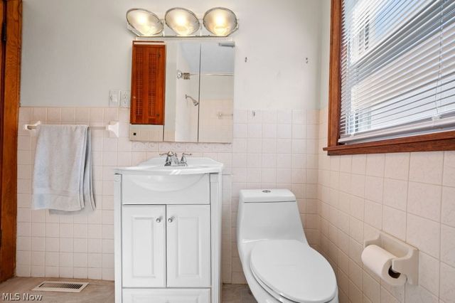 4398 Packard Street, Parkersburg, WV 26104