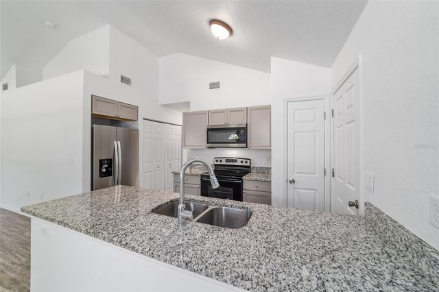 15310 SW 40TH PLACE ROAD, Ocala, FL 34481