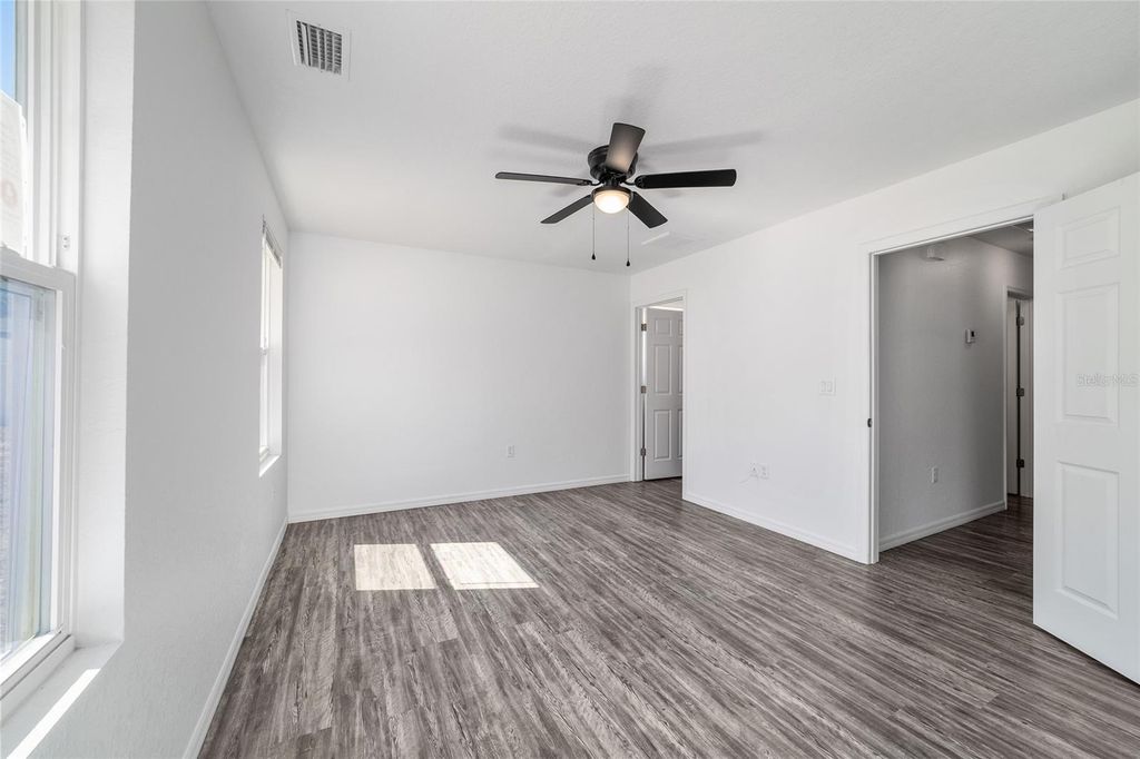 Image 25 of property listing at 15310 SW 40TH PLACE ROAD, Ocala, FL 34481