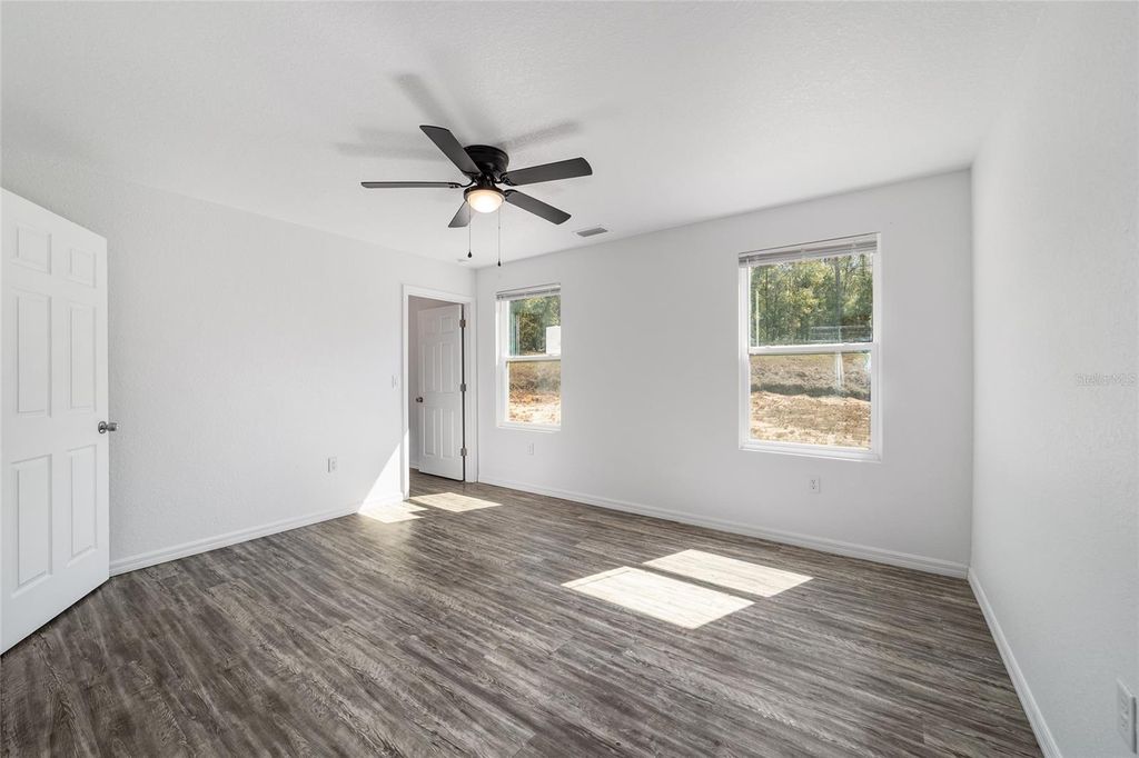 Image 27 of property listing at 15310 SW 40TH PLACE ROAD, Ocala, FL 34481