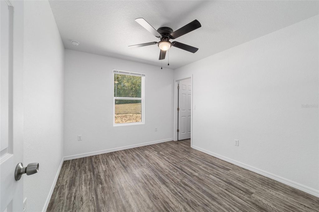 Image 31 of property listing at 15310 SW 40TH PLACE ROAD, Ocala, FL 34481