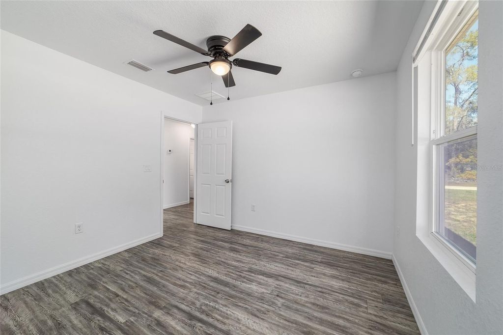 Image 32 of property listing at 15310 SW 40TH PLACE ROAD, Ocala, FL 34481