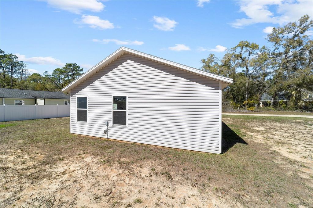 Image 39 of property listing at 15310 SW 40TH PLACE ROAD, Ocala, FL 34481