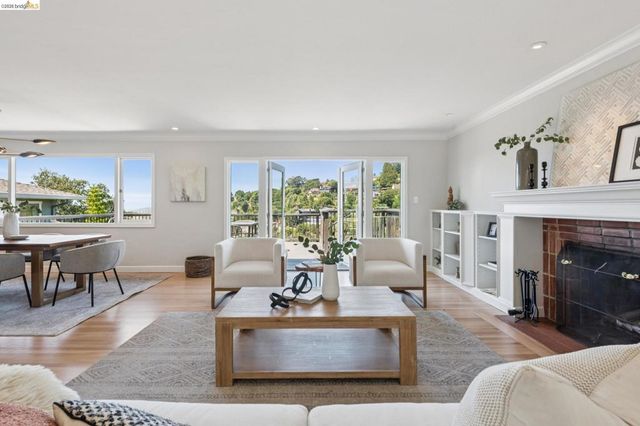 453 Scenic Ave, Piedmont, CA 94611