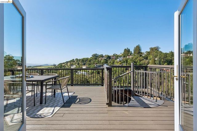 453 Scenic Ave, Piedmont, CA 94611