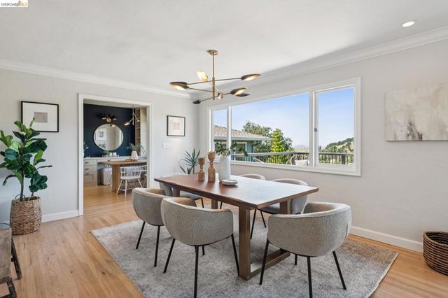 453 Scenic Ave, Piedmont, CA 94611