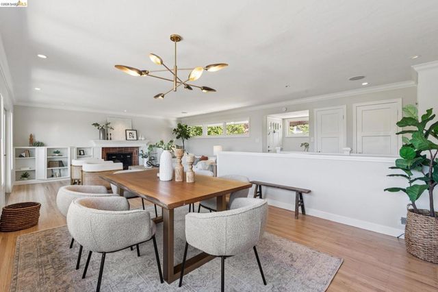 453 Scenic Ave, Piedmont, CA 94611