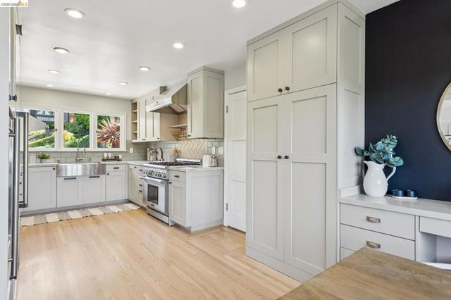 453 Scenic Ave, Piedmont, CA 94611