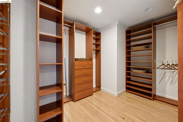 453 Scenic Ave, Piedmont, CA 94611