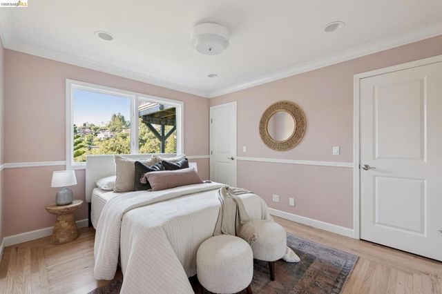 453 Scenic Ave, Piedmont, CA 94611