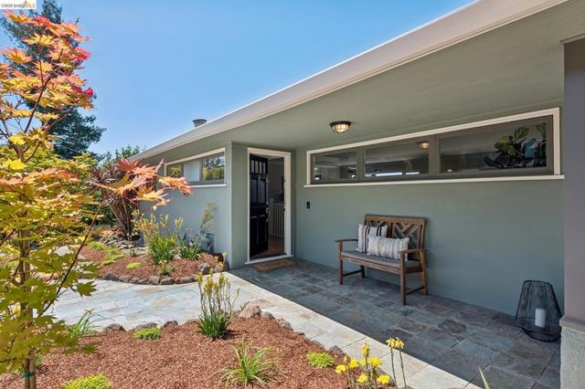 453 Scenic Ave, Piedmont, CA 94611