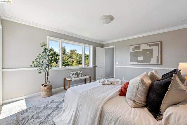 453 Scenic Ave, Piedmont, CA 94611