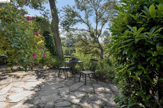 453 Scenic Ave, Piedmont, CA 94611