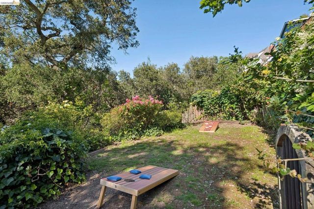 453 Scenic Ave, Piedmont, CA 94611