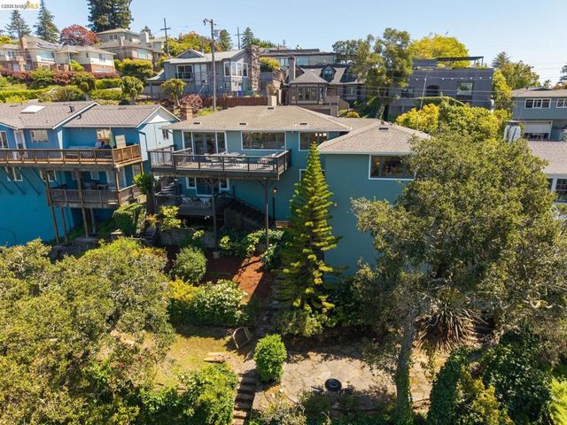 453 Scenic Ave, Piedmont, CA 94611
