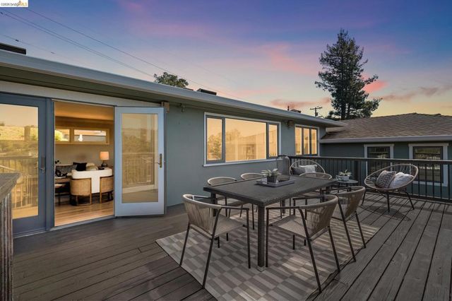 453 Scenic Ave, Piedmont, CA 94611