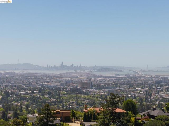 453 Scenic Ave, Piedmont, CA 94611